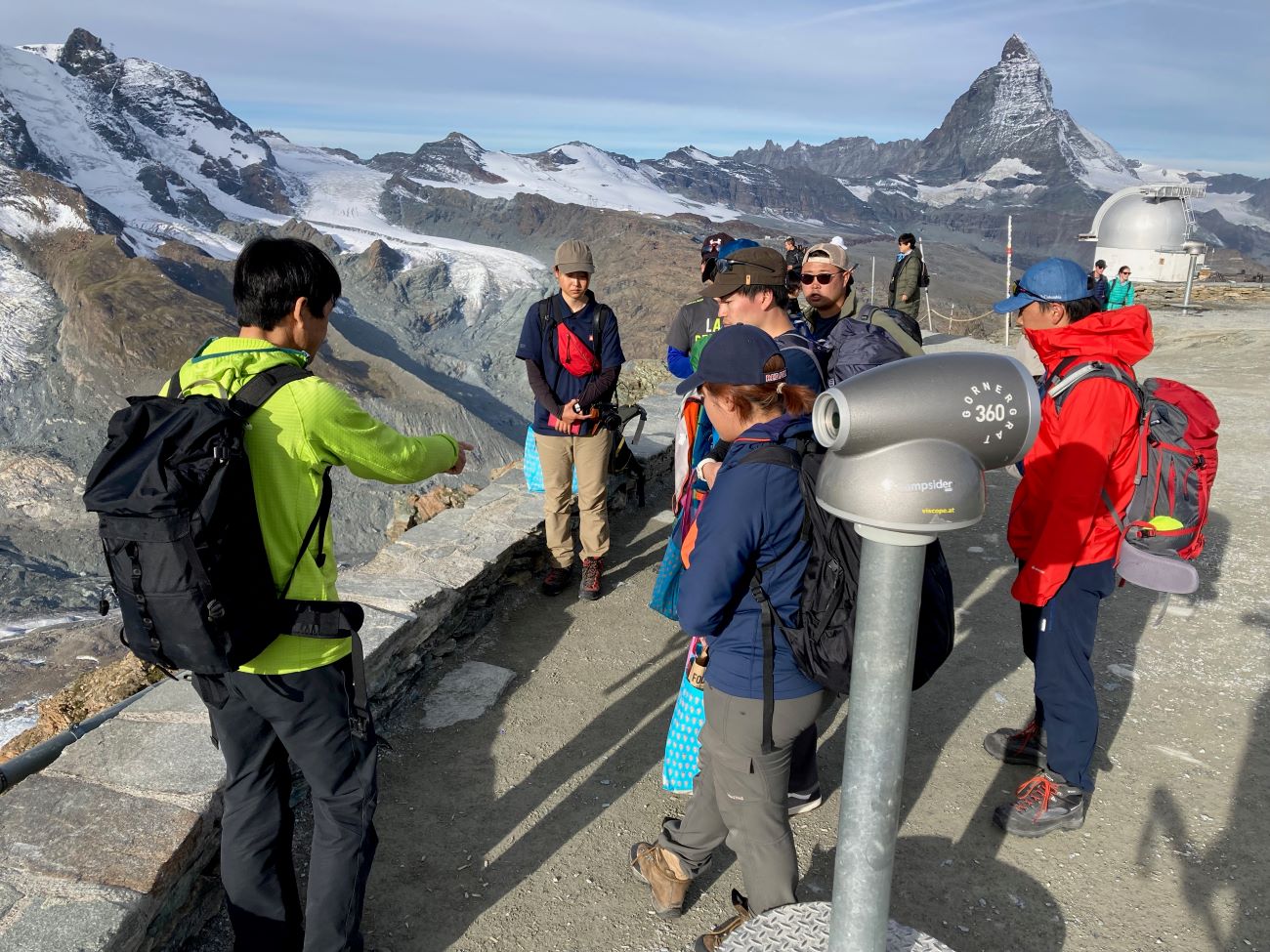 氷河を滑る フルグ氷河上を滑る：サンモリッツとツェルマットでスキー(2010年冬)