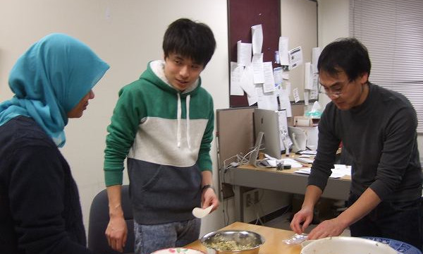 新年会~餃子パーティー~(1/6)