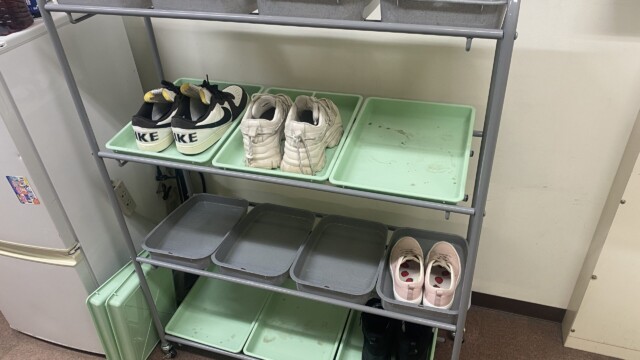 新シューズラックが到着!(1/12)