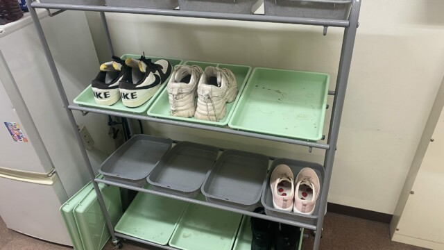 新シューズラックが到着!(1/12)